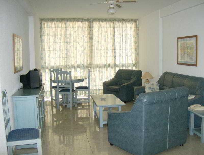 Apartamentos El Velero 托雷莫利诺斯 外观 照片